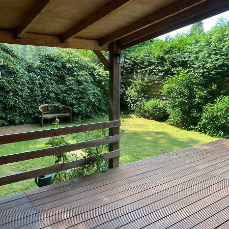 Ruim privacyvol chalet met overdekt terras Ermelo Buitenkant foto