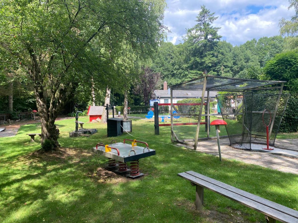 Ruim privacyvol chalet met overdekt terras Ermelo Buitenkant foto